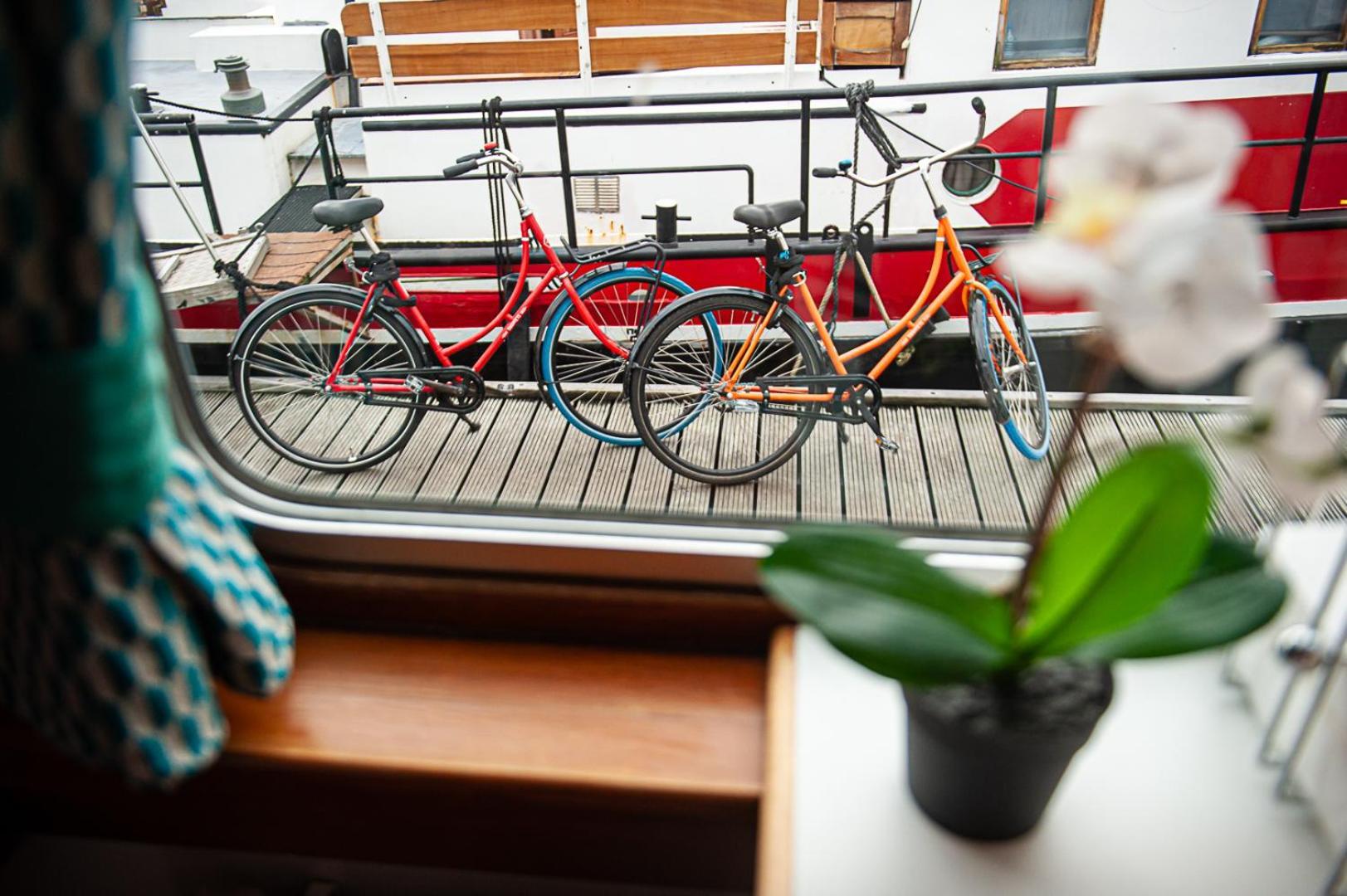 Amsterdam Hotelboat Exterior photo